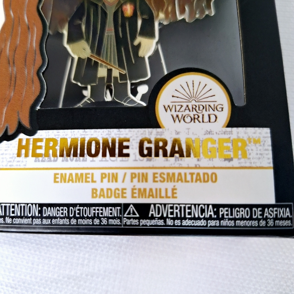 Harry Potter brand "The Ultimate Potter Fan" Harry Potter Bundle. - Picture 12 of 16